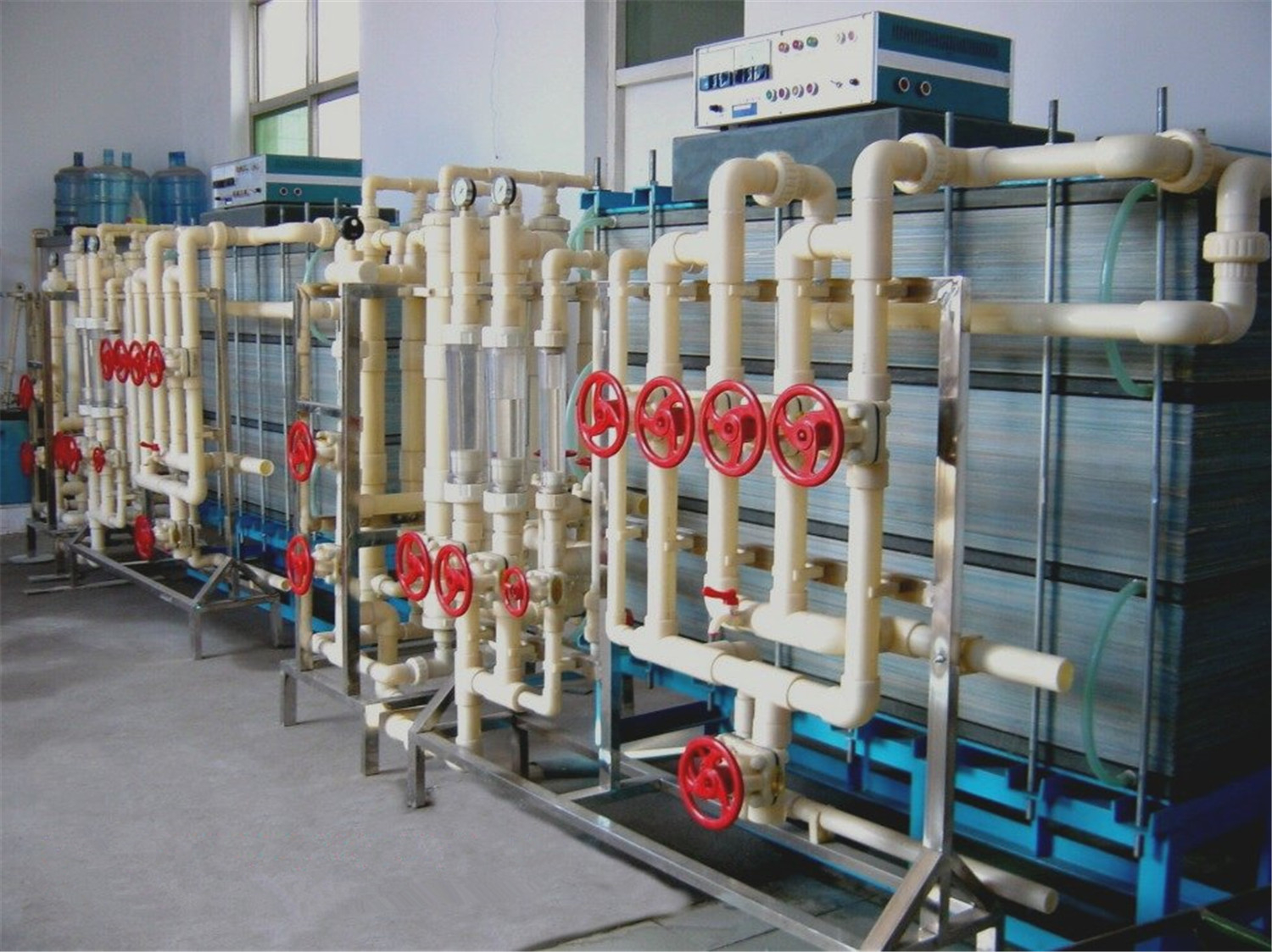 10噸電滲析設(shè)備